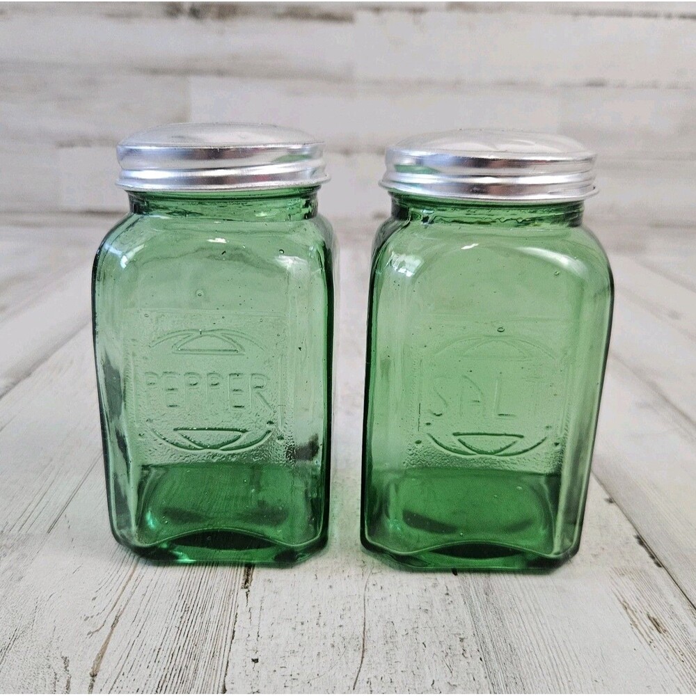 Tablecraft Products Green Glass Salt & Pepper Shaker Set Retro